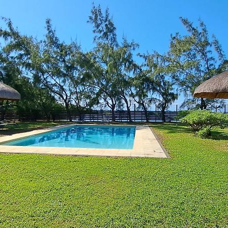 Clair De Lune - Private 2 Bedrooms Beachfront Villa Trou d'Eau Douce Zewnętrze zdjęcie