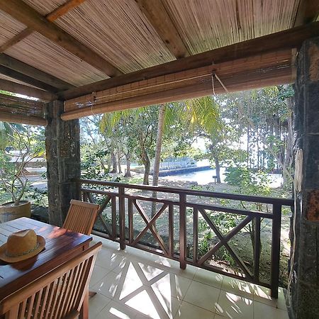 Clair De Lune - Private 2 Bedrooms Beachfront Villa Trou d'Eau Douce Zewnętrze zdjęcie