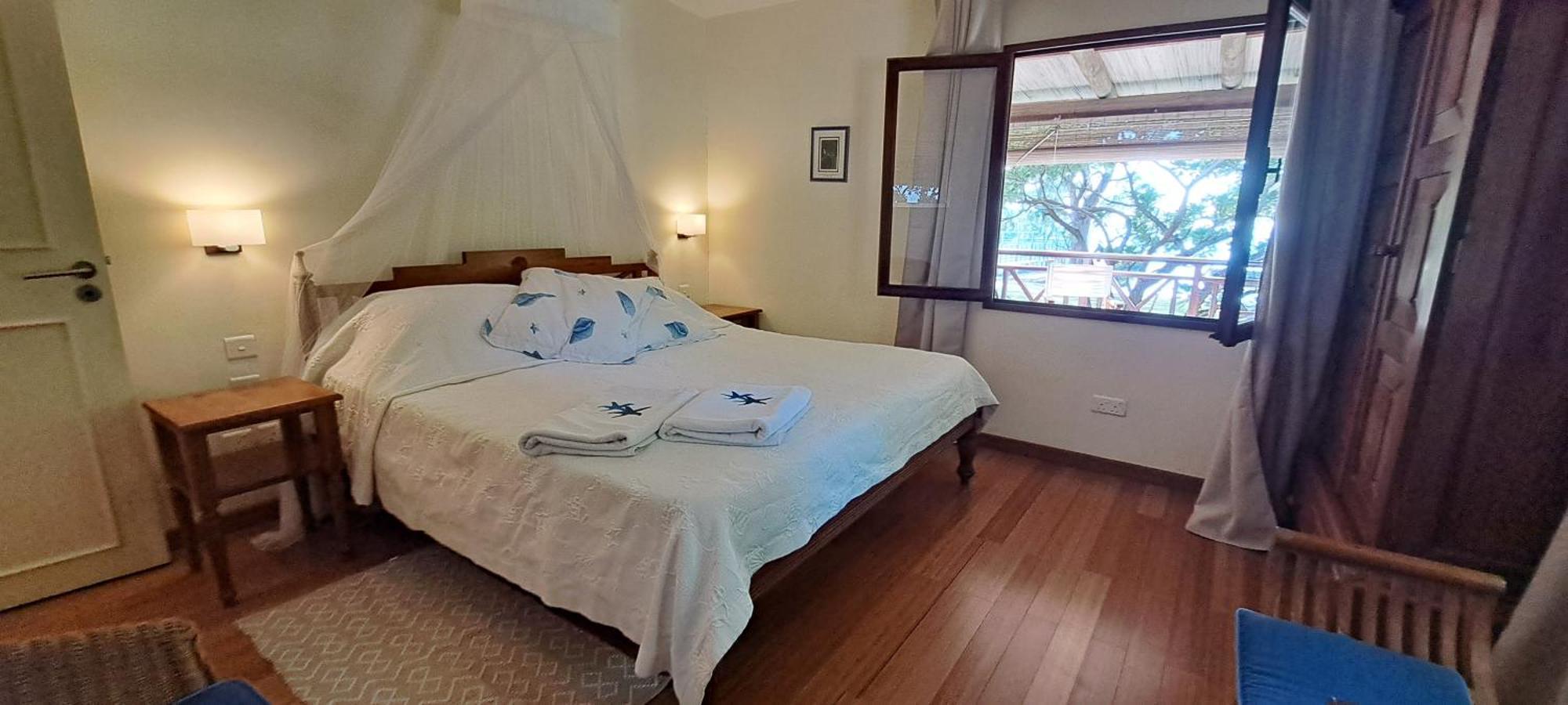 Clair De Lune - Private 2 Bedrooms Beachfront Villa Trou d'Eau Douce Zewnętrze zdjęcie